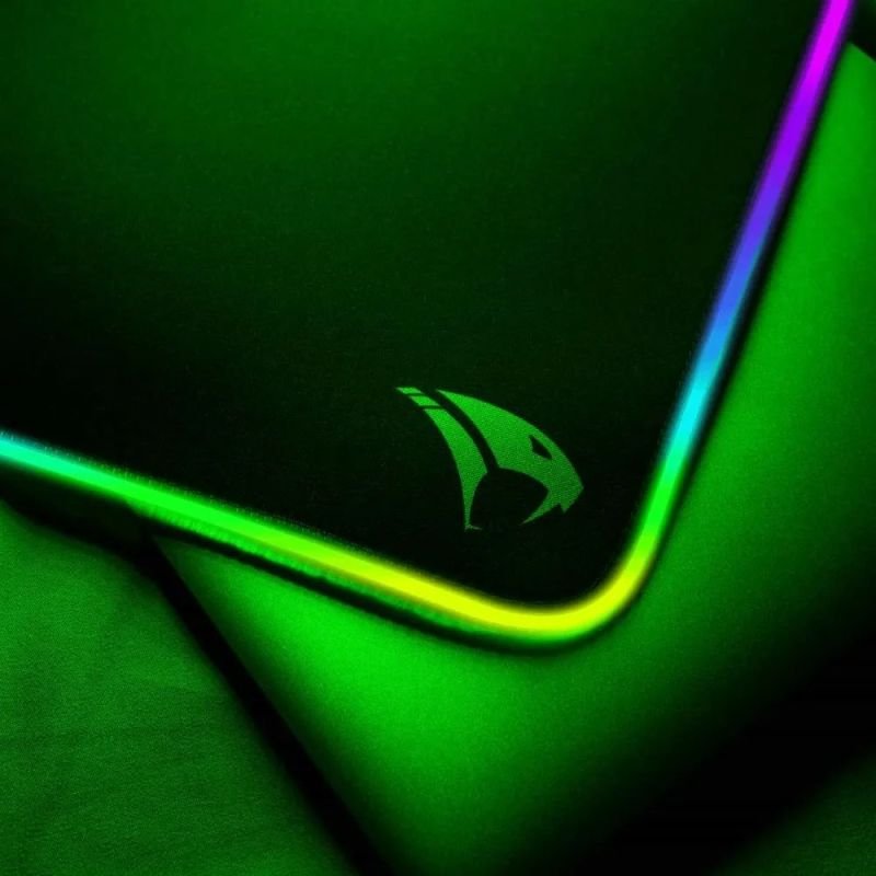 MOUSEPAD GAMER NAJA GRANDE 260X360X3MM COM LED RGB TECIDO EMBORRACHADO VIPER PRO GAMER VI406